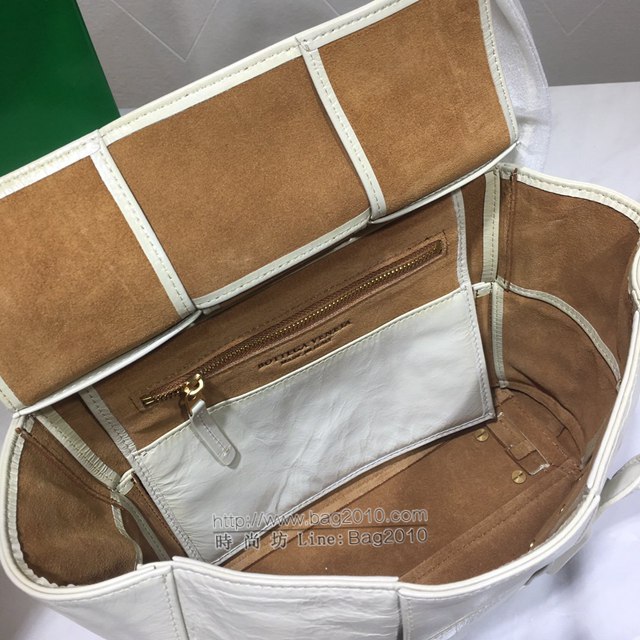 Bottega veneta高端女包 96009s小號 寶緹嘉Arco33油蠟牛皮包 BV經典款蝙蝠包手提包  gxz1239